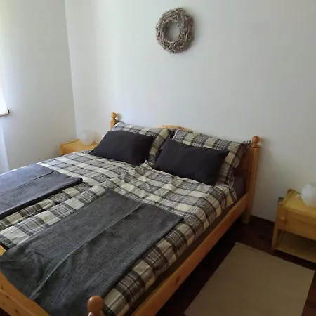 Plodn House Apartament *